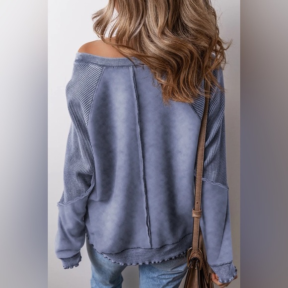 Exposed Seam Long Sleeve Sweatshirt - Picture 12 of 14